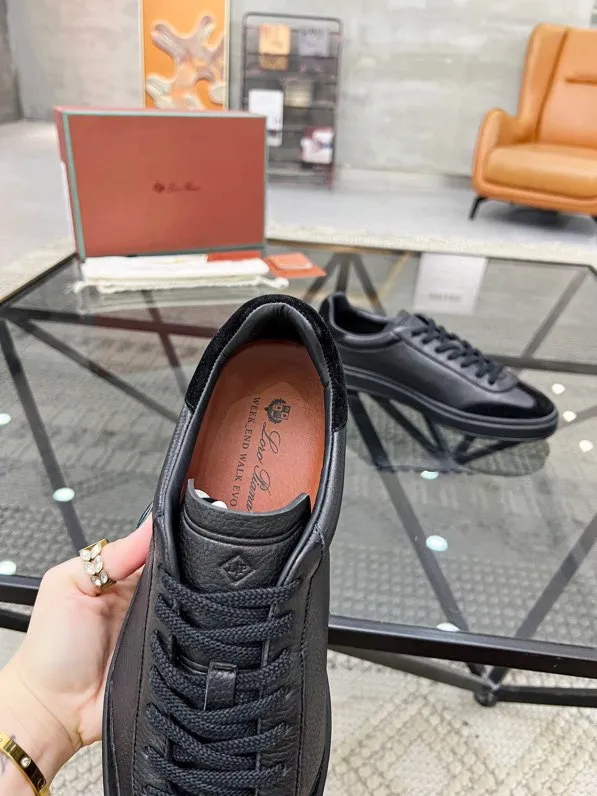 Factory price: 440💰Loro men's shoes💰iana top purchasing agent🇮🇹 men's shoes💰 The popular casual sneakers counter of the popular street man has new products at the same time. The uppers are made of cowhide fabric imported from Italy. The high-quality splicing technology has a classic and generous layout with a masculine temperament. Soft and comfortable cowhide lining. The soles: the original soles are specially provided by the original factory. The exclusive molded soles are super comfortable. The original factory follows the order. 🔍🔍High quality. You can enter and exit the counter at will. Welcome to compare. The code number is 38-44, customized 45